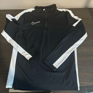 Nike long sleeve shirt